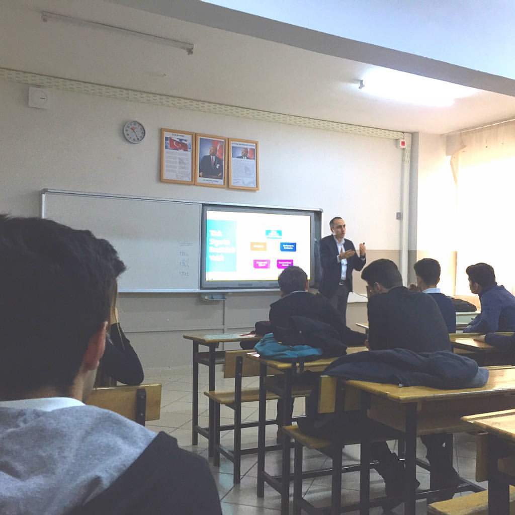 Kadıköy Göztepe Mesleki ve Teknik Anadolu Lisesi